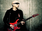 Joe Satriani : dossier complet sur les secrets du guitar héro !