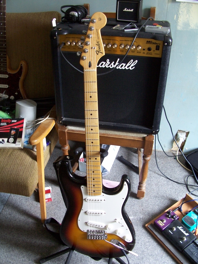 Fender - Stratocaster Mex Standard - Test Avis Review Banc d'essai de