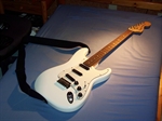 Squier Deluxe Hot Rails Stratocaster 